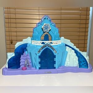 Little People Frozen Castle Playset - Blue and Purple